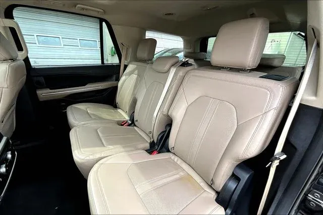 2024 Ford Expedition Limited thumbnail 19