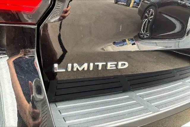 2024 Ford Expedition Limited thumbnail 25