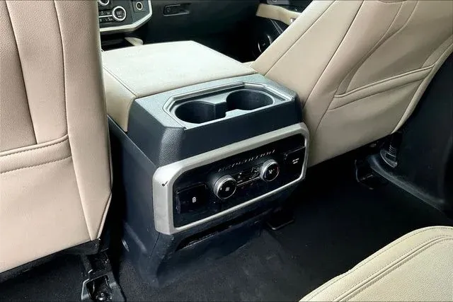 2024 Ford Expedition Limited thumbnail 33