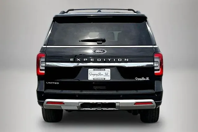 2024 Ford Expedition Limited thumbnail 6