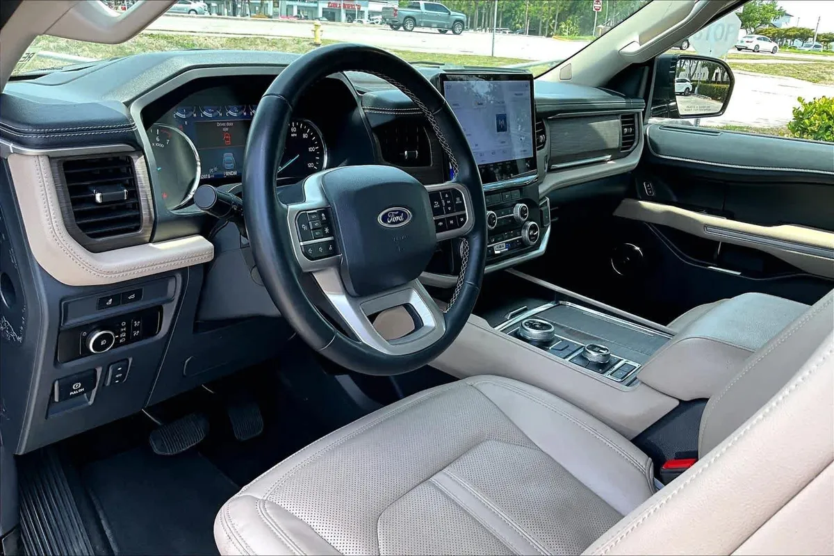 2024 Ford Expedition Max Limited thumbnail 27