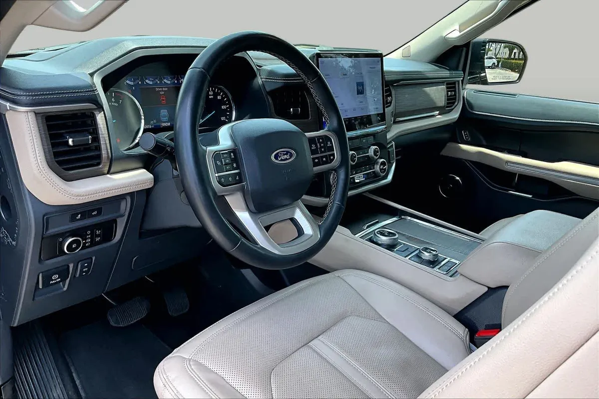 2024 Ford Expedition Max Limited thumbnail 28