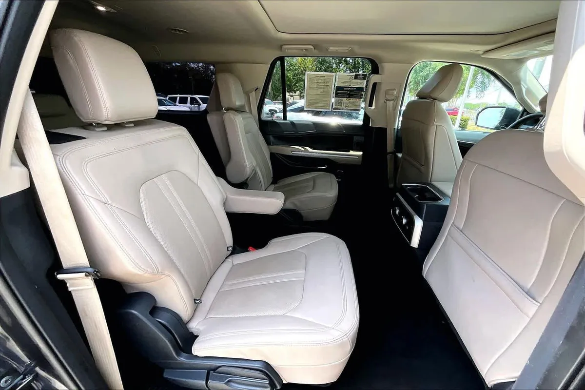 2024 Ford Expedition Max Limited thumbnail 31