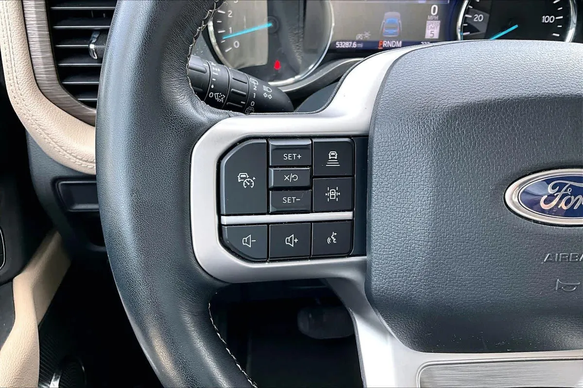 2024 Ford Expedition Max Limited thumbnail 37