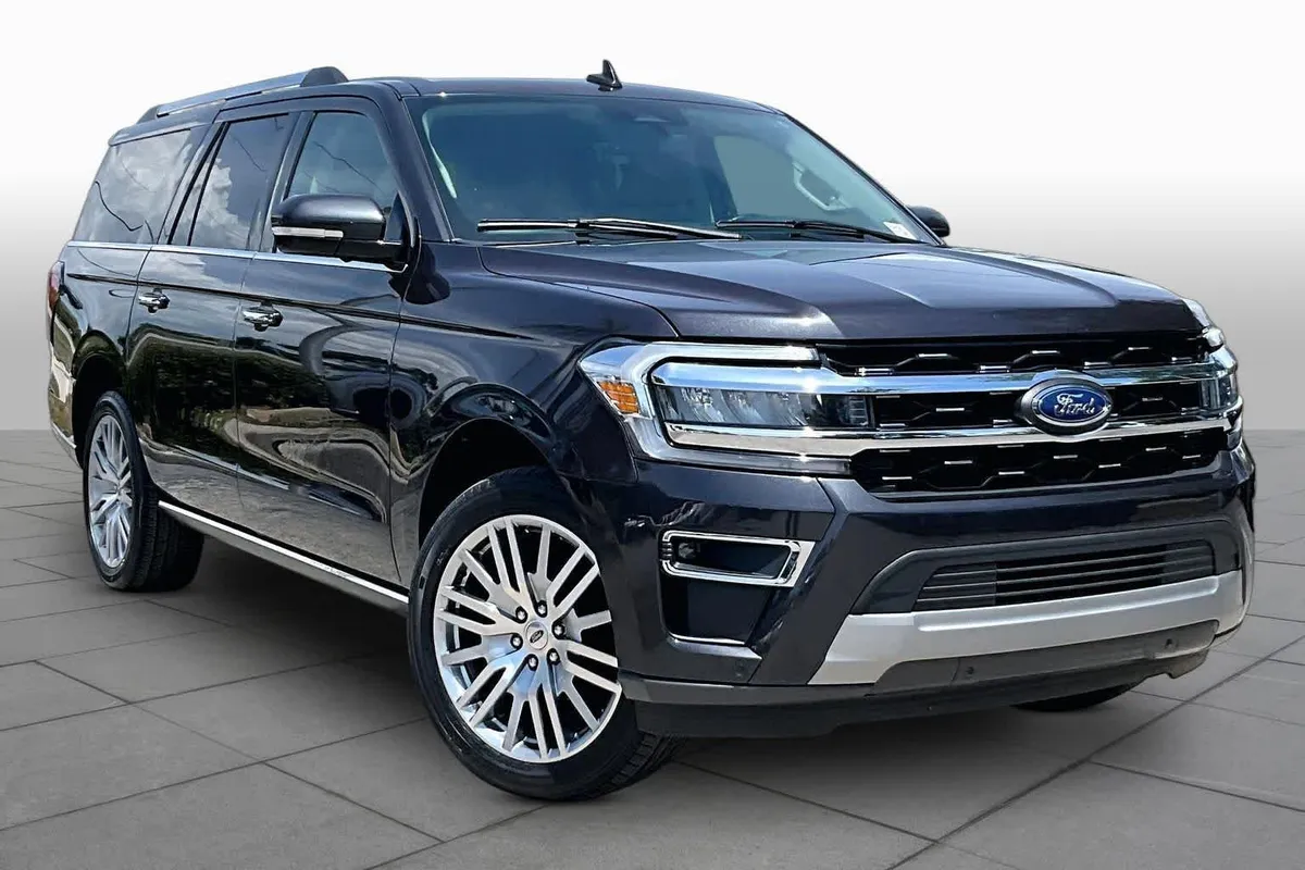 2024 Ford Expedition Max Limited thumbnail 4