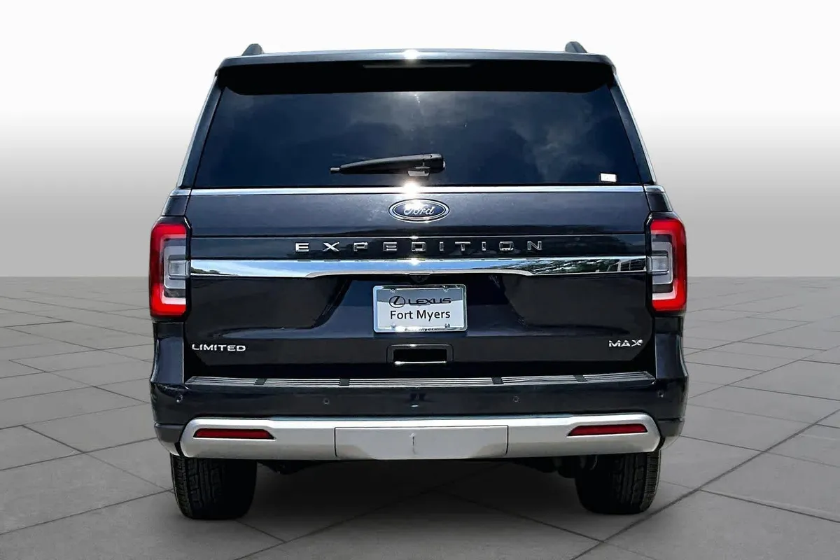2024 Ford Expedition Max Limited thumbnail 6