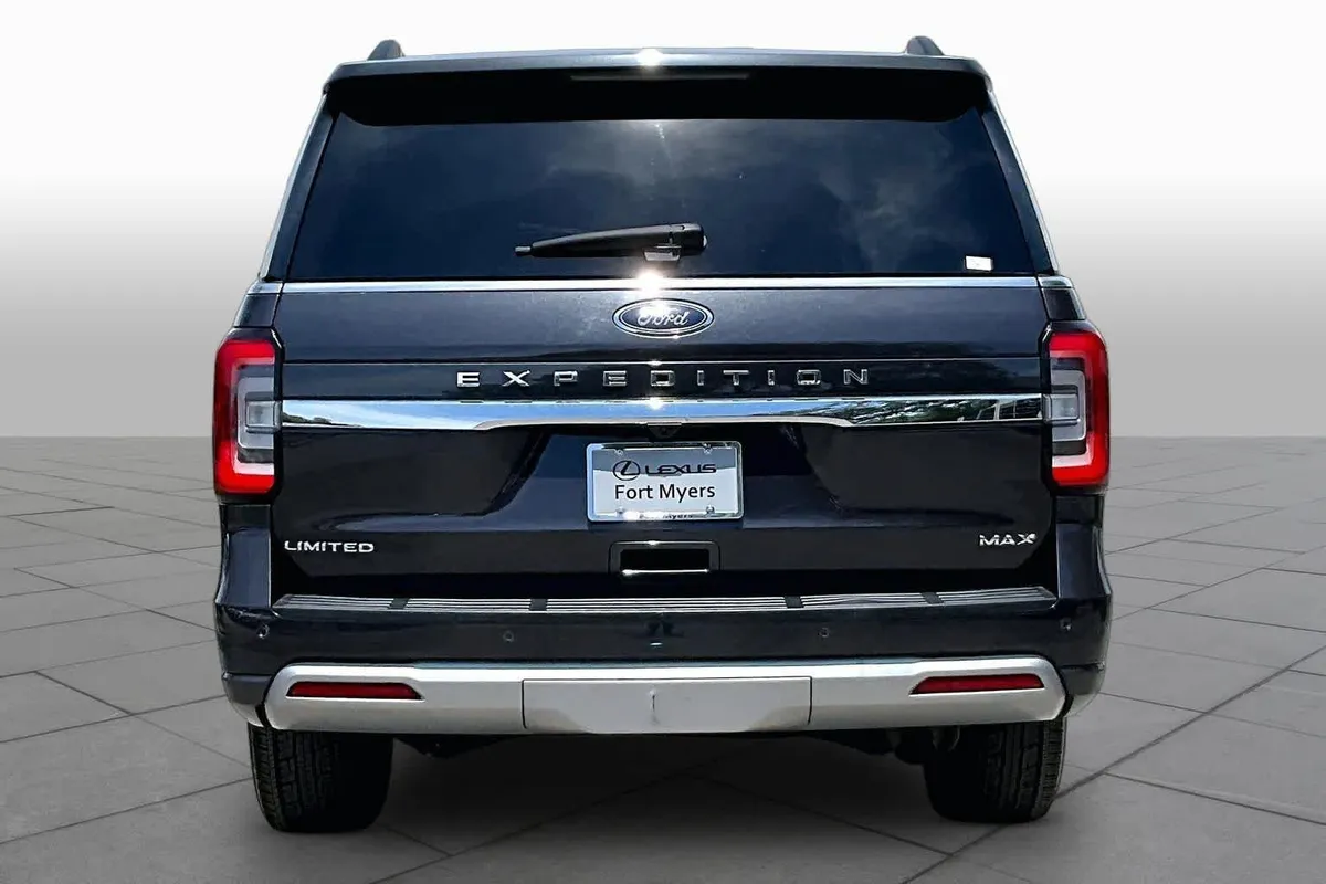 2024 Ford Expedition Max Limited thumbnail 7