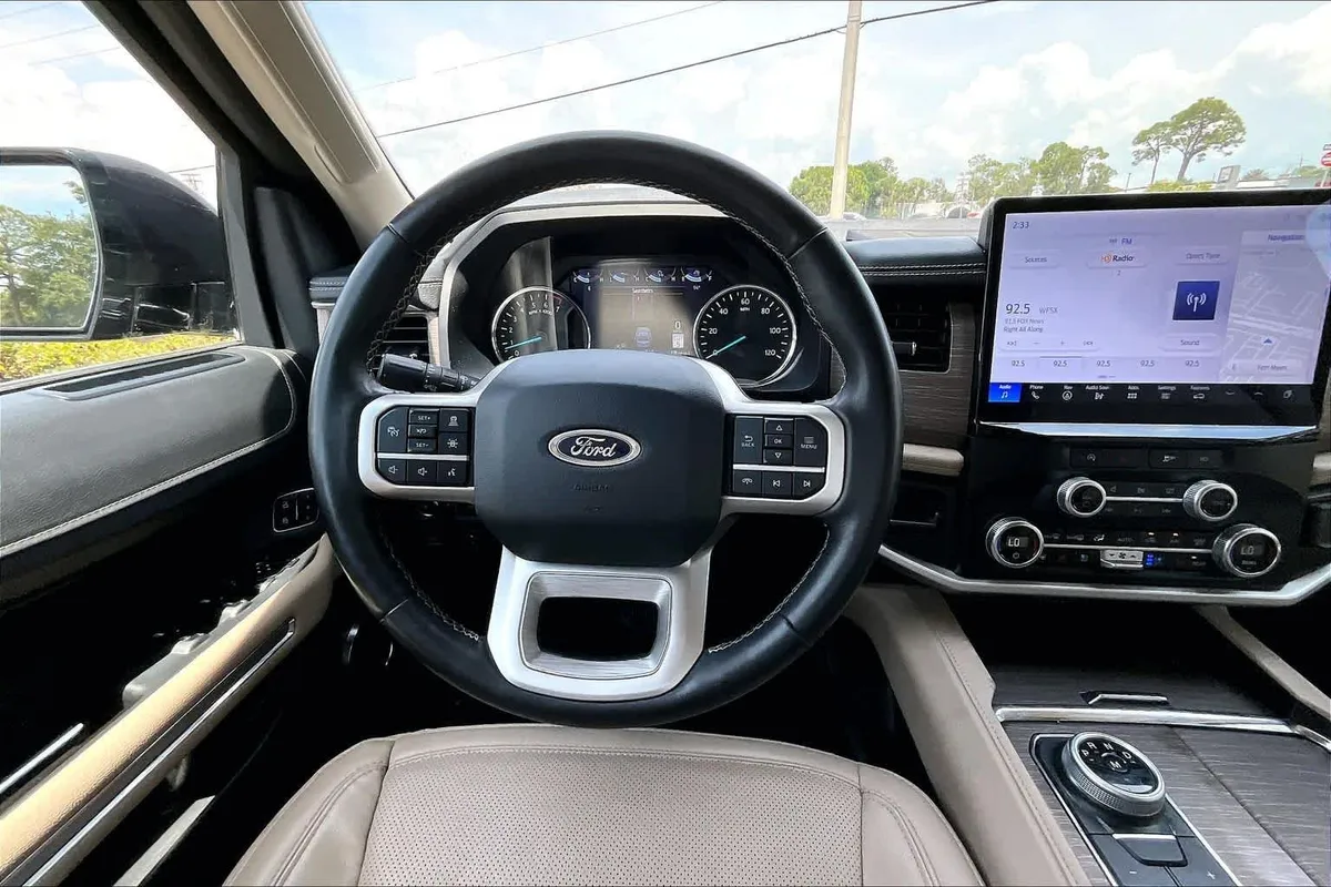 2024 Ford Expedition Max Limited thumbnail 8