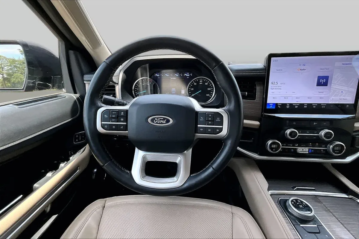 2024 Ford Expedition Max Limited thumbnail 9