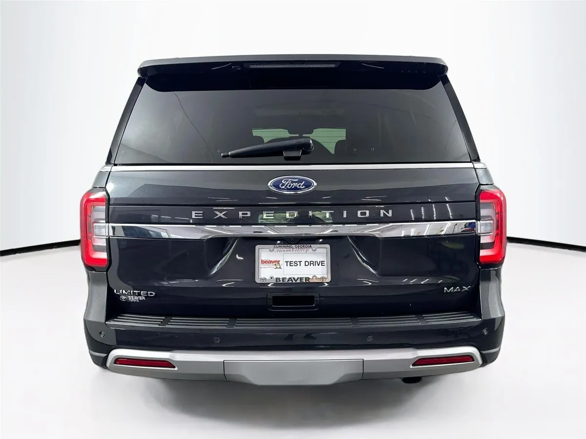 2024 Ford Expedition Max Limited thumbnail 12