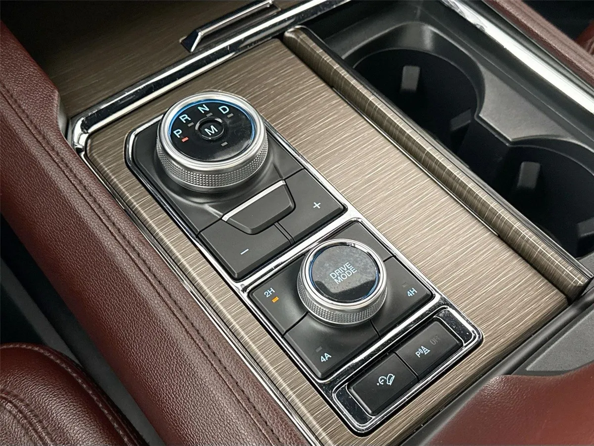 2024 Ford Expedition Max Limited thumbnail 27