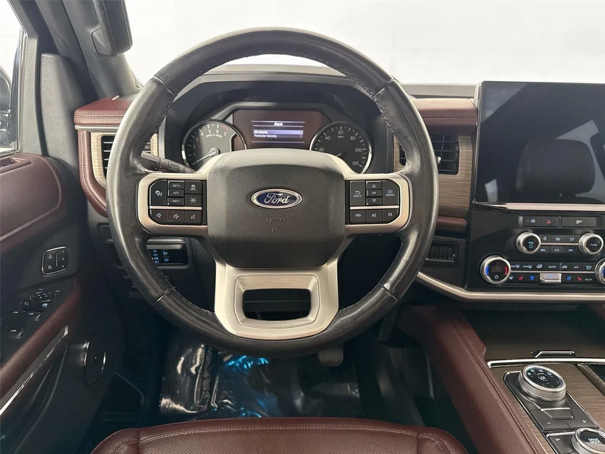 2024 Ford Expedition Max Limited thumbnail 32