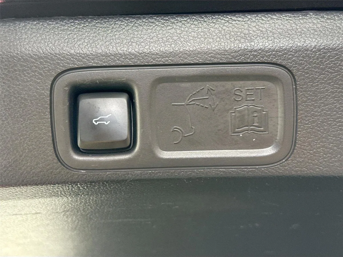 2024 Ford Expedition Max Limited thumbnail 39