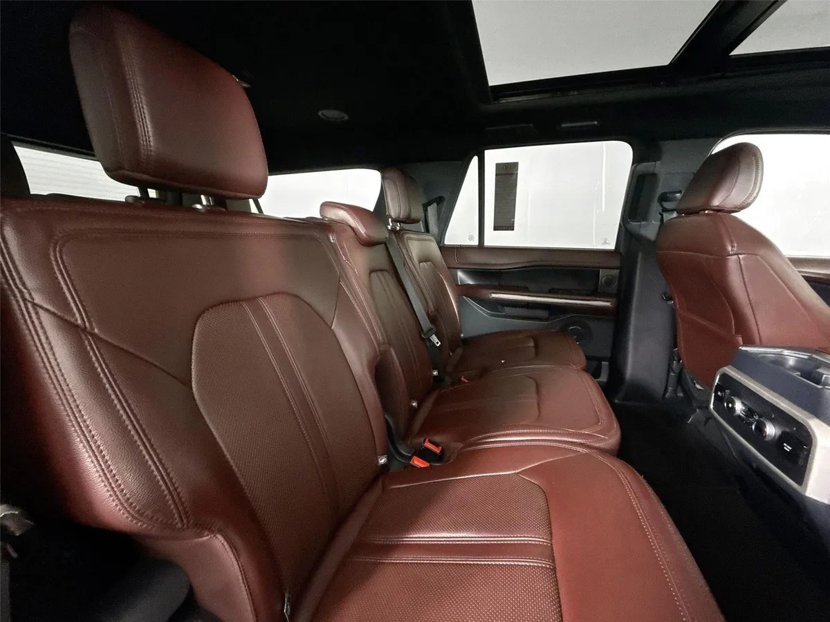 2024 Ford Expedition Max Limited thumbnail 41