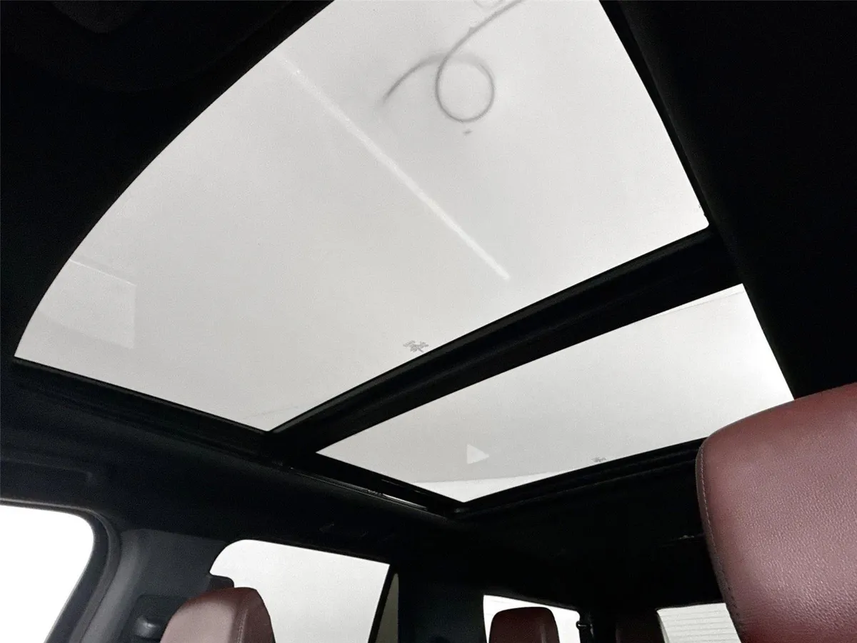 2024 Ford Expedition Max Limited thumbnail 6