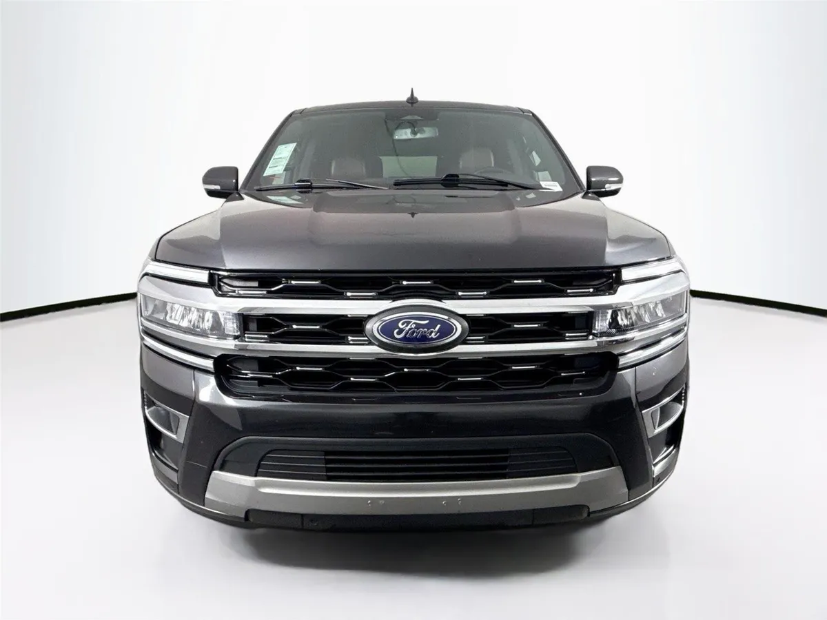 2024 Ford Expedition Max Limited thumbnail 9