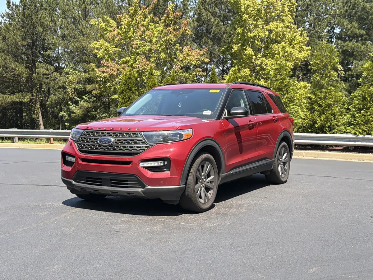 2024 Ford Explorer XLT thumbnail 13