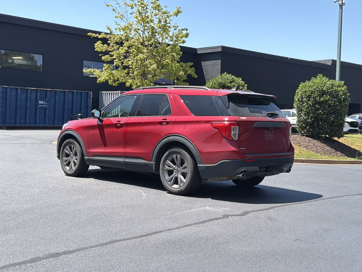 2024 Ford Explorer XLT thumbnail 15