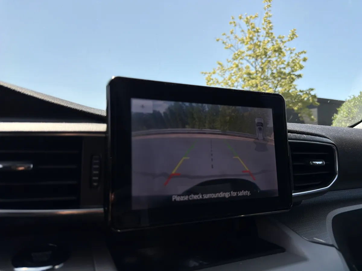 2024 Ford Explorer XLT thumbnail 24