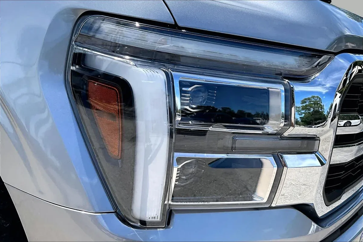 2024 Ford F-150 LARIAT thumbnail 28