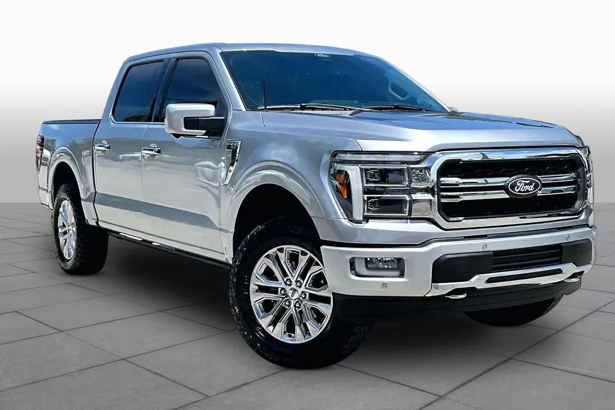 2024 Ford F-150 LARIAT thumbnail 3