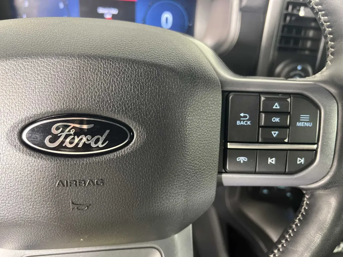 2024 Ford F-150 LARIAT thumbnail 37