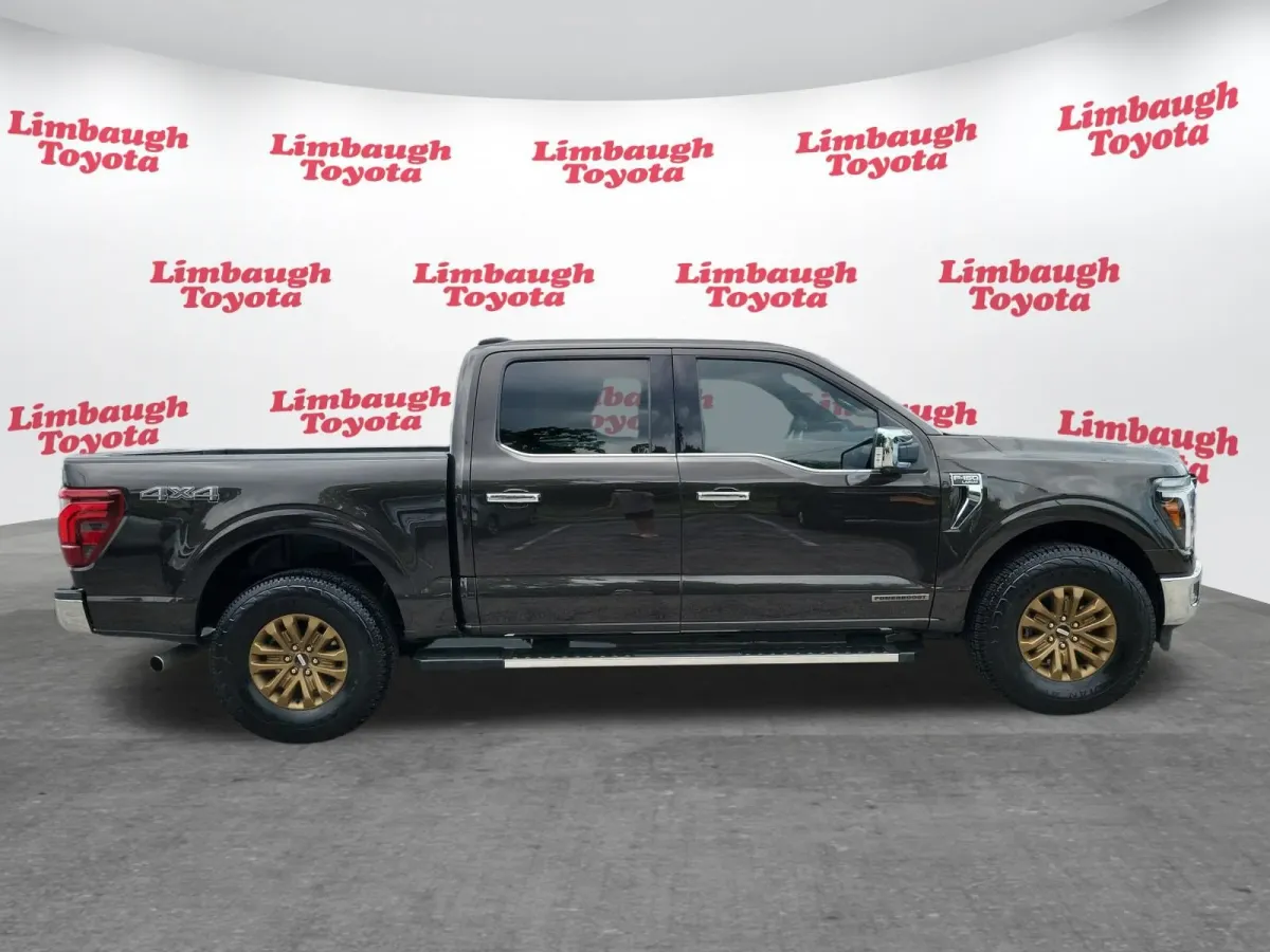 2024 Ford F-150 LARIAT thumbnail 2