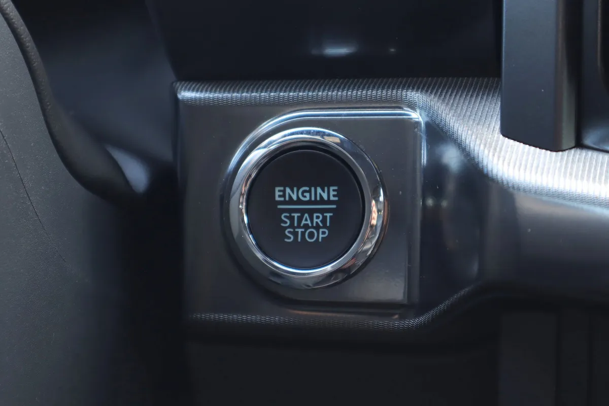 2024 Ford F-150 LARIAT thumbnail 26