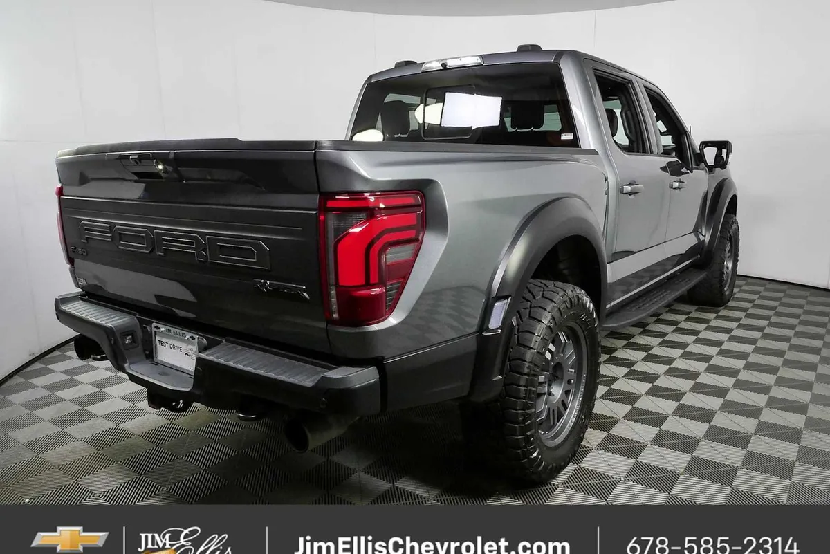 2024 Ford F-150 Raptor thumbnail 3