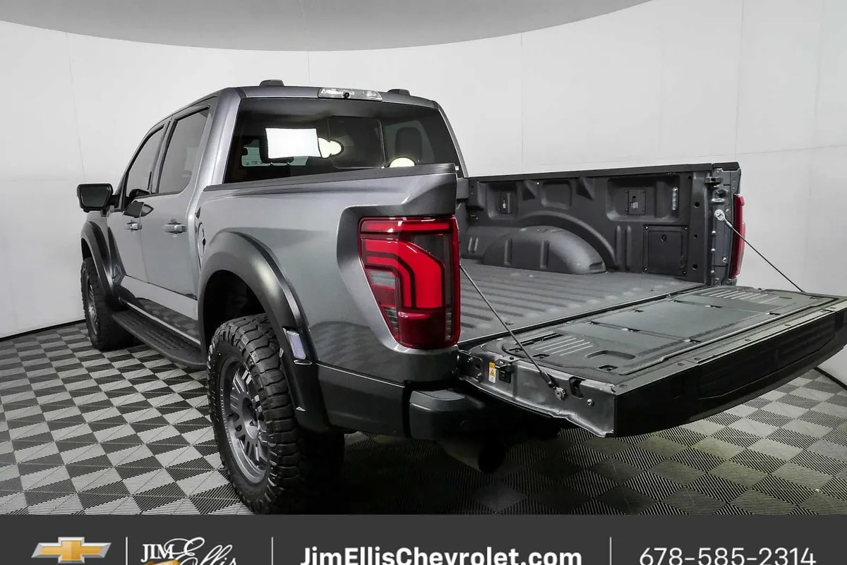 2024 Ford F-150 Raptor thumbnail 32