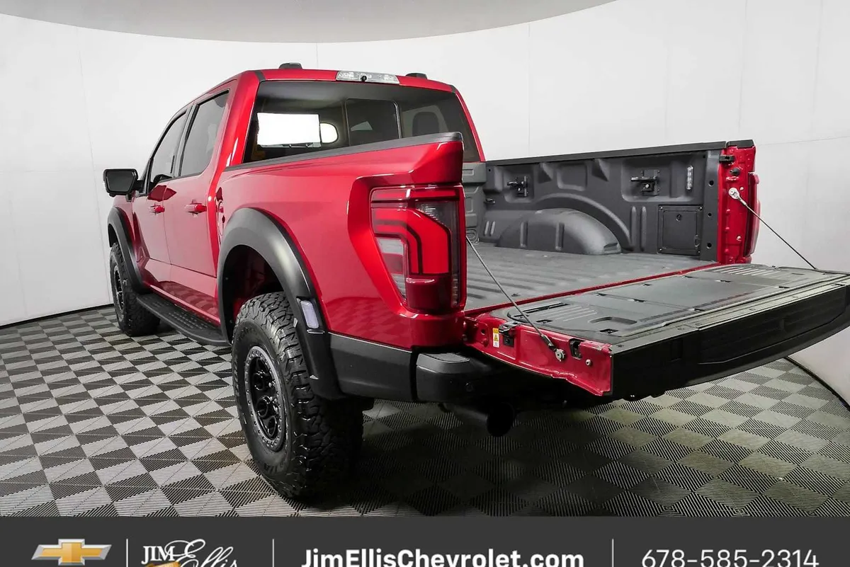 2024 Ford F-150 Raptor thumbnail 32