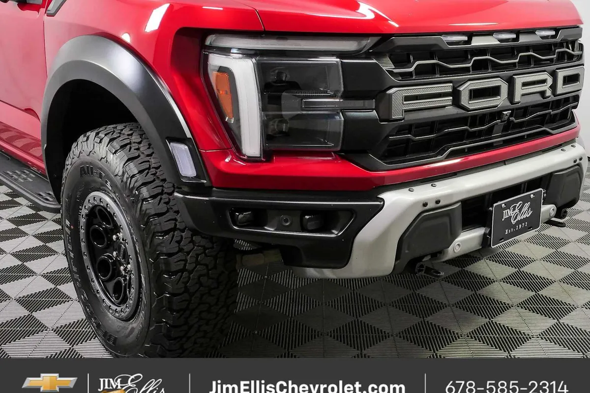 2024 Ford F-150 Raptor thumbnail 37