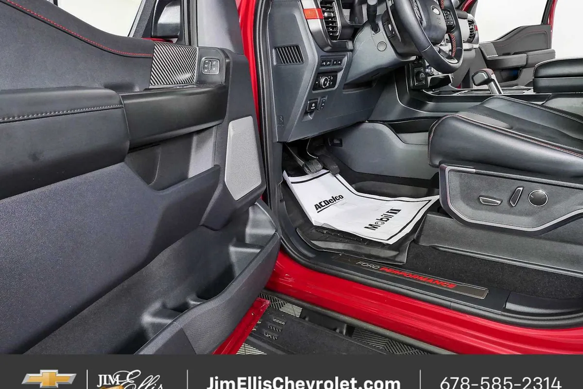 2024 Ford F-150 Raptor thumbnail 8