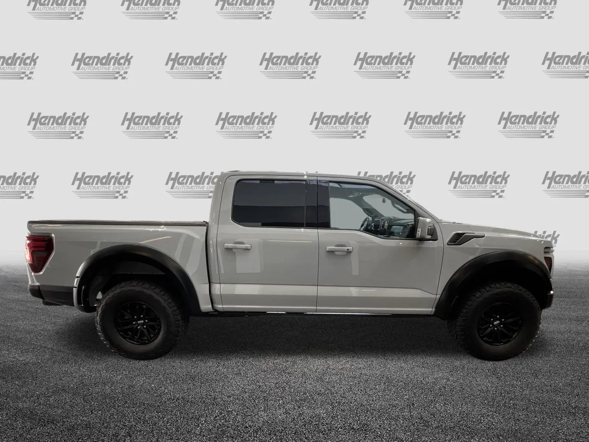 2024 Ford F-150 Raptor thumbnail 10