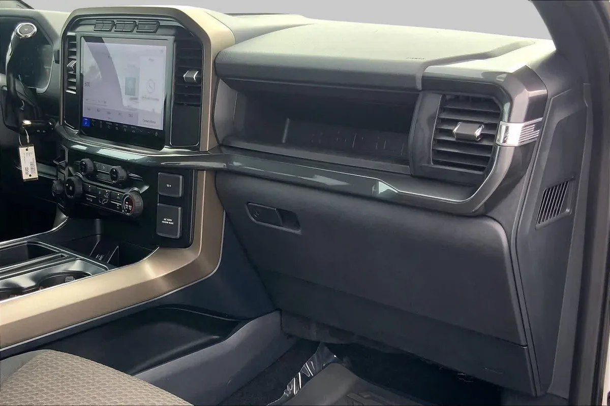 2024 Ford F-150 STX thumbnail 17