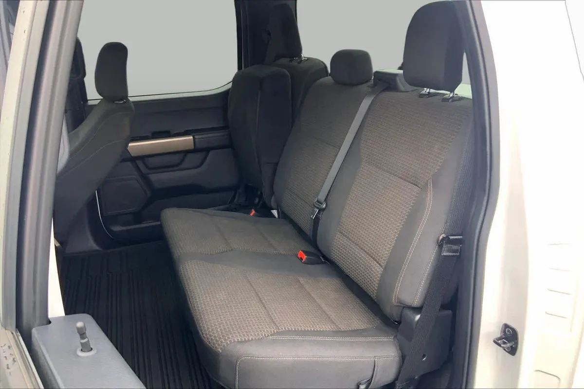 2024 Ford F-150 STX thumbnail 19