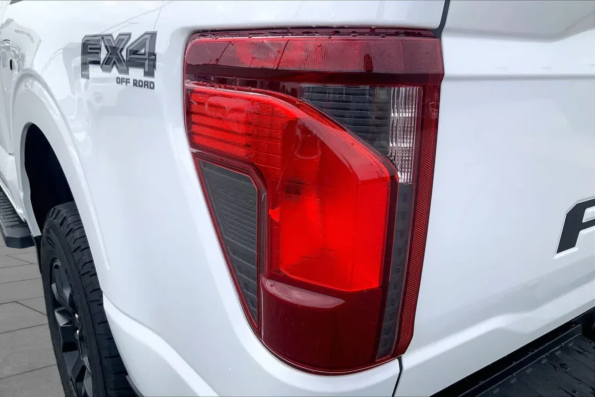 2024 Ford F-150 STX thumbnail 26