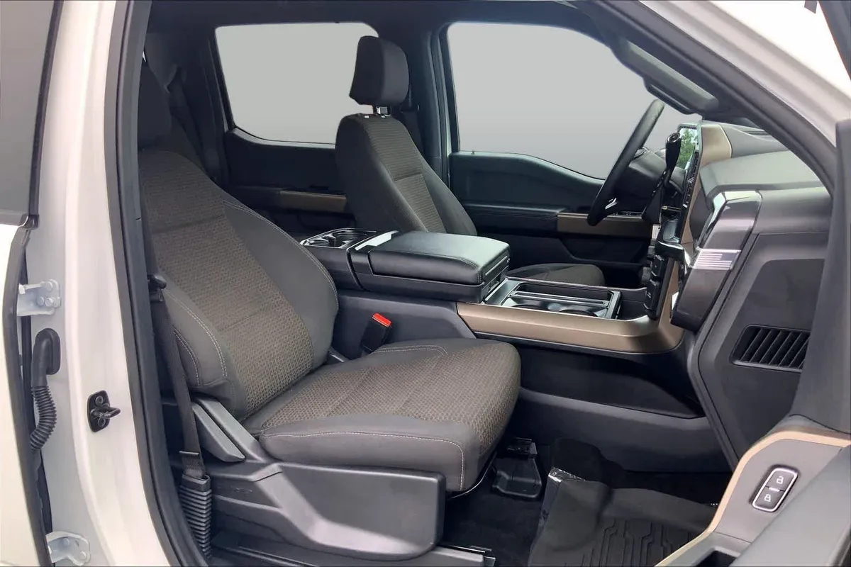 2024 Ford F-150 STX thumbnail 9