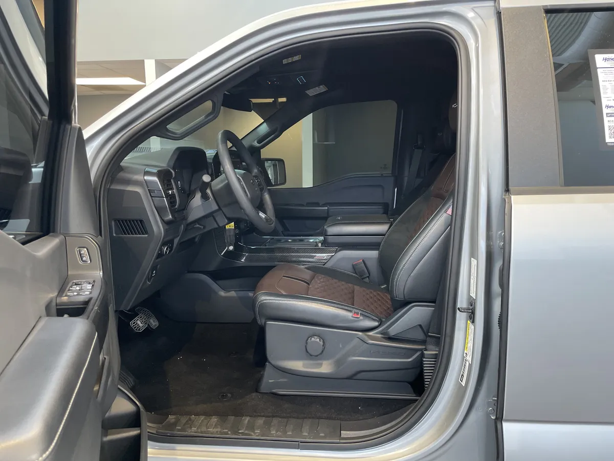 2024 Ford F-150 STX thumbnail 17
