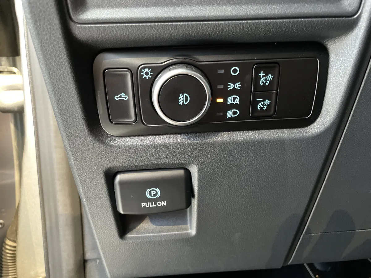 2024 Ford F-150 STX thumbnail 19