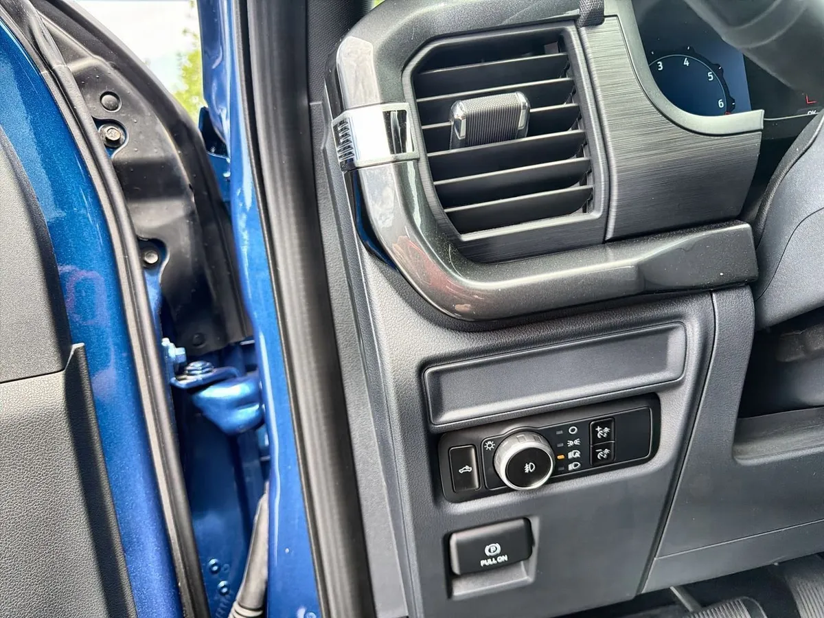 2024 Ford F-150 STX thumbnail 15
