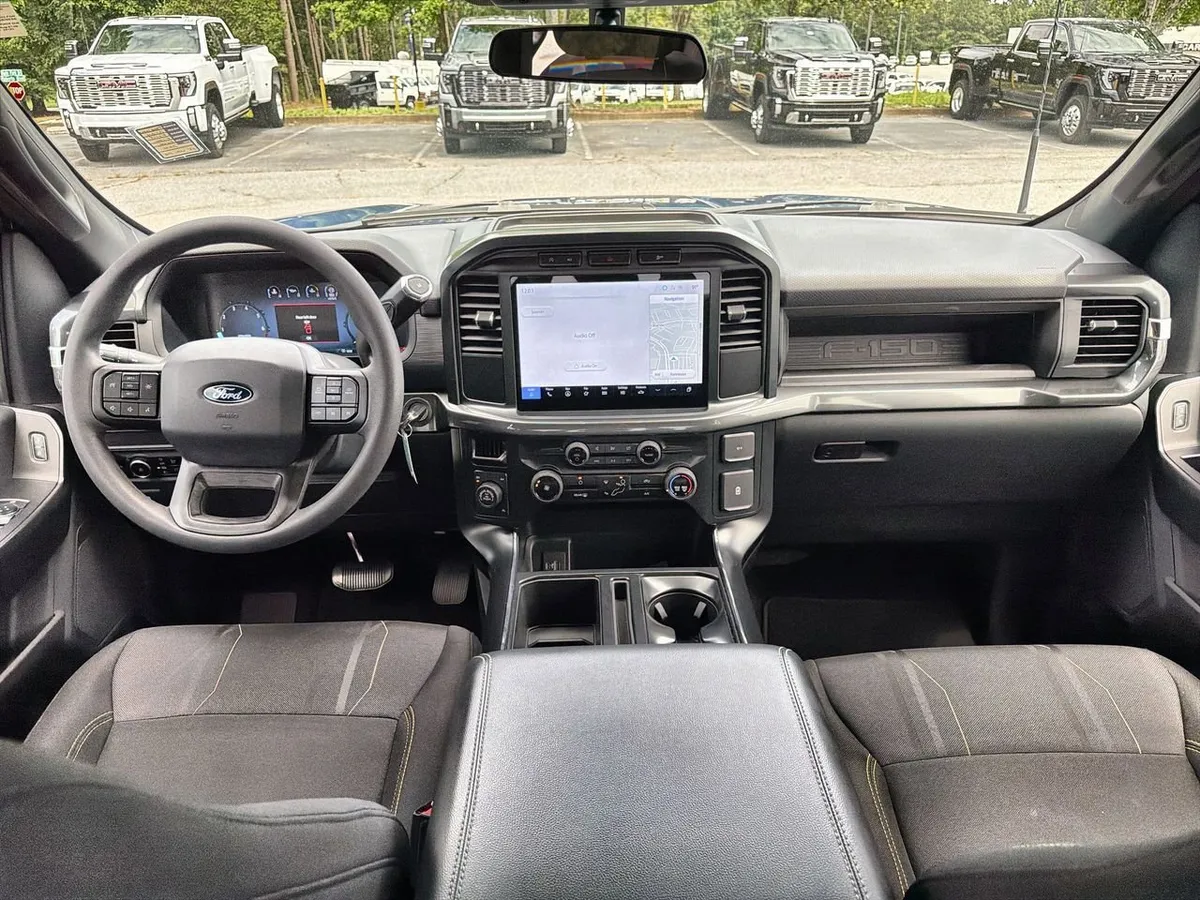2024 Ford F-150 STX thumbnail 17