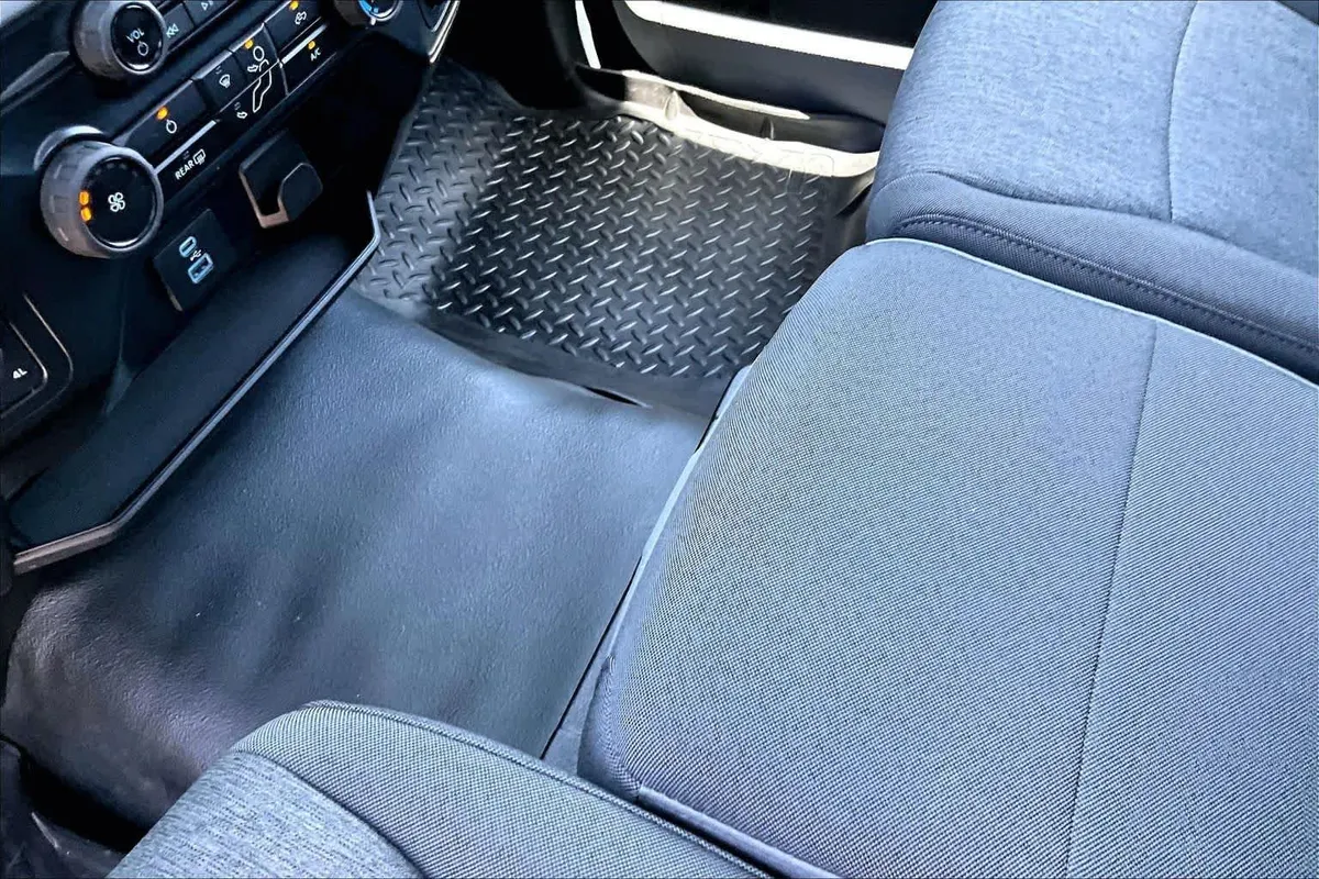 2024 Ford F-150 XL thumbnail 17