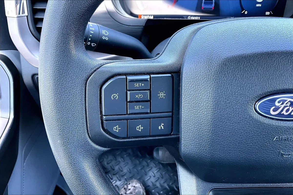 2024 Ford F-150 XL thumbnail 20