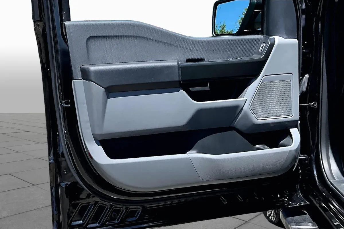 2024 Ford F-150 XL thumbnail 24