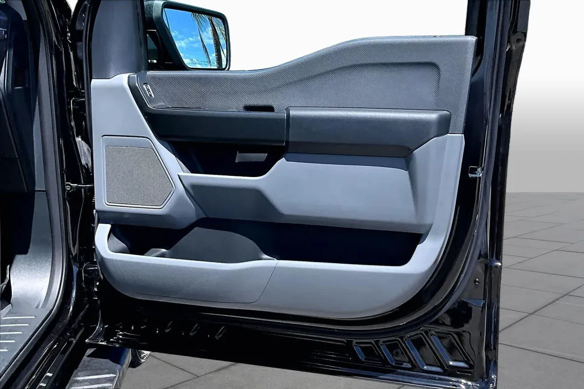 2024 Ford F-150 XL thumbnail 25