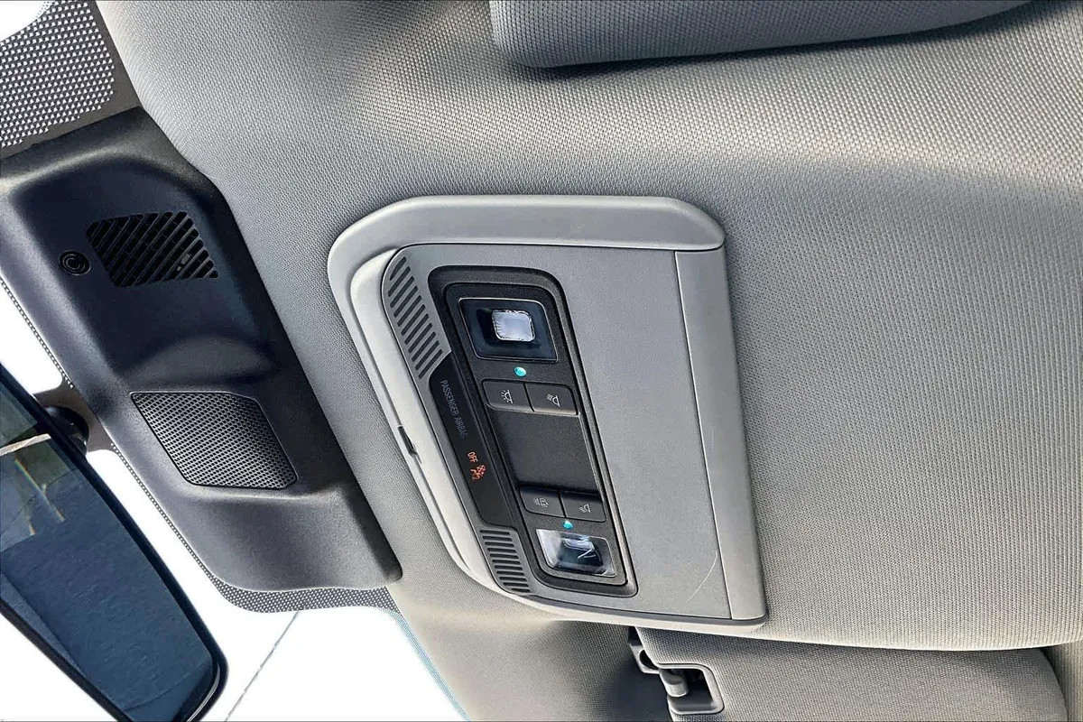 2024 Ford F-150 XL thumbnail 32