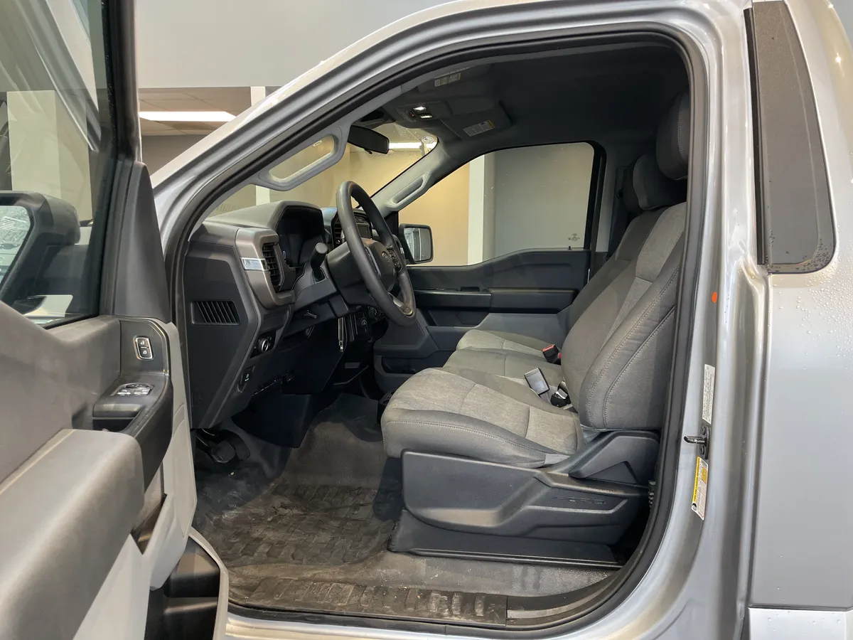 2024 Ford F-150 XL thumbnail 16