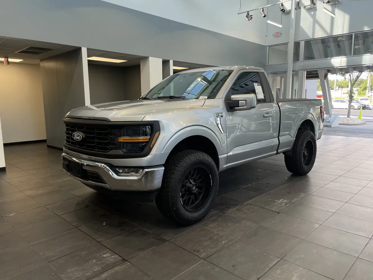 2024 Ford F-150 XL thumbnail 5