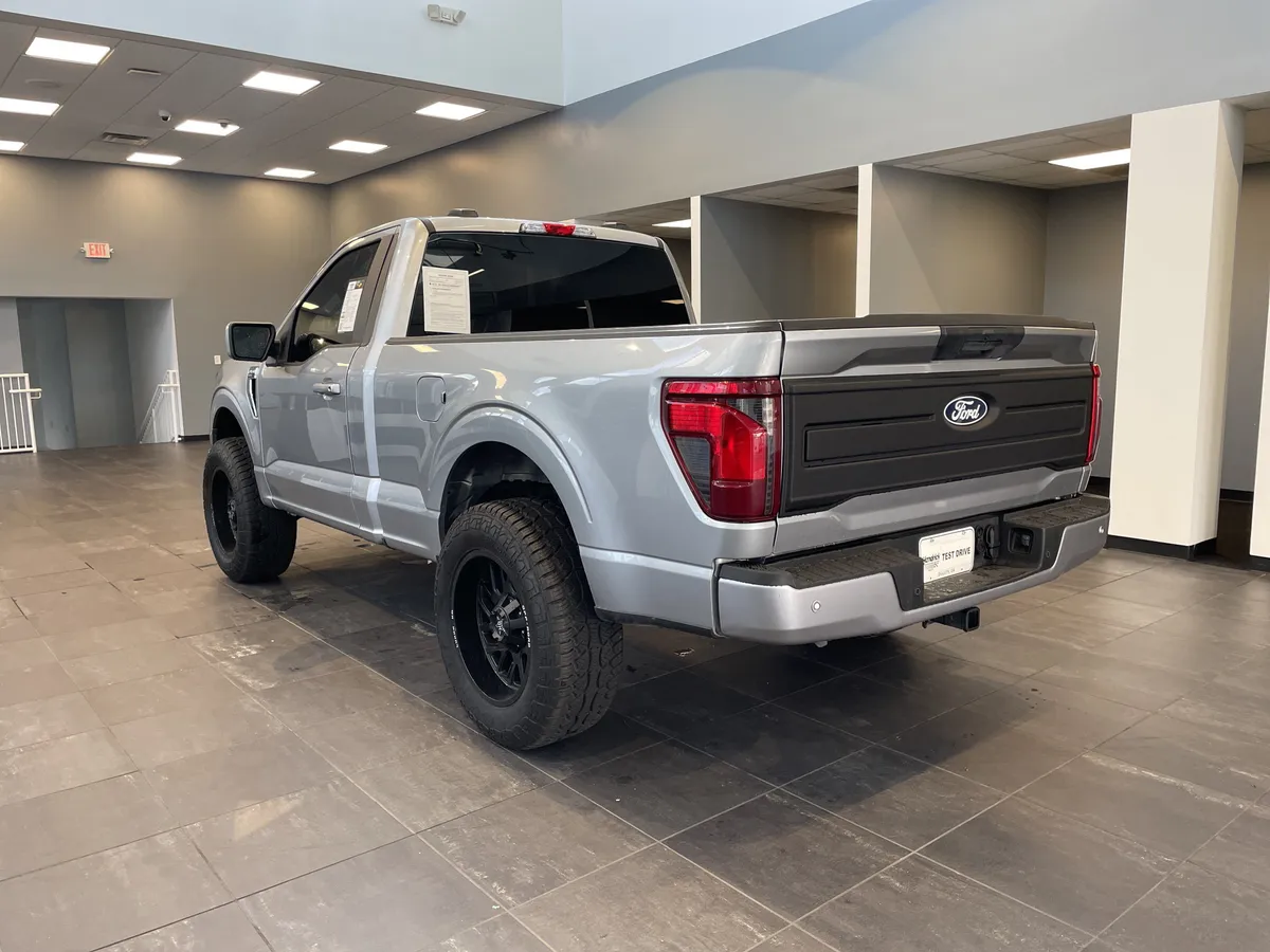 2024 Ford F-150 XL thumbnail 7